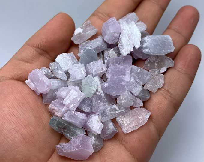 Natural Pink Kunzite Crystals, Kunzite Crystals, Pink Kunzite Crystals, Kunzite Stone Crystals, Pink Kunzite, Natural Kunzite 165 Grams
