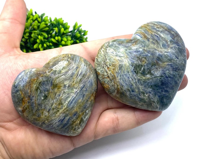 Blue Kyanite Heart Stone, Kyanite Hearts, Blue Kyanite, Kyanite Stone, Blue Kyanite Hearts, Kyanite Gemstone, Kyanite Heart Stone, Kyanite