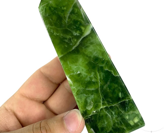 325g Beautiful Transparent Green Jade Tower, Green Jade Tower, Jade Stone Tower, Green Jade Obelisk, Jade Stone Obelisk, Polished Jade Tower