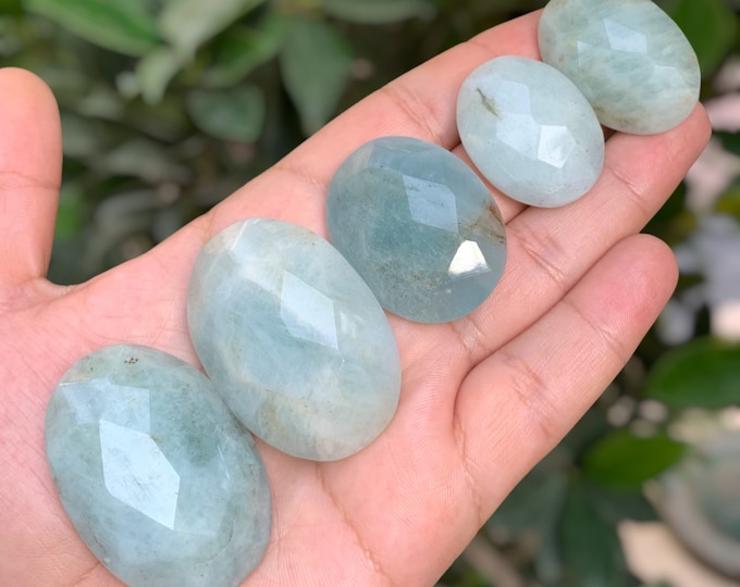 Best Quality Sky Blue Aquamarine Round Palm Stone, Aquamarine Palm Stone, Aquamarine, Aquamarine Palm Stones, Blue Aquamarine