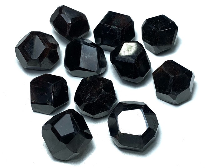 Almandine Red Garnet, Garnet, Almandine Garnet, Almandine Faceted Garnet, Red Garnet, Red Almandine Garnet, Almandine Red Garnet, Garnet