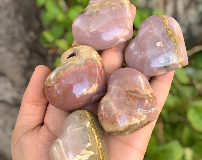 Beautiful Pink Banded Onyx Heart Stone, Onyx Stone Hearts, Pink Onyx Hearts, Pink Banded Onyx, Banded Onyx Hearts, Pink Onyx Stone, Onyx