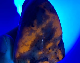 140g Beautiful UV Reactive Hackmanite Two Sides Polished Free Form, Hackmanite Stone, Hackmanite, Fluorescent Hackmanite, Hackmanite Stone