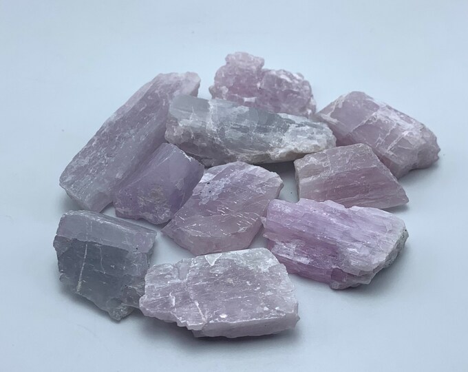 10 Pcs Natural Pink Kunzite Crystals, Kunzite Crystals, Pink Kunzite Crystals, Kunzite Stone Crystals, Pink Kunzite, Natural Kunzite, 127g