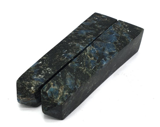 Super Quality Blue Color Apatite Towers ,Obelisks, Blue Apatite, Apatite Obelisks, Apatite Towers, Apatite Stone 430 Grams