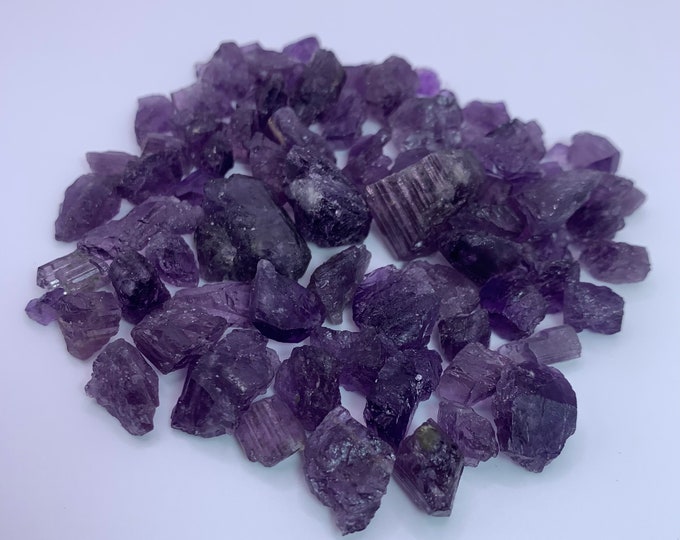 69g Beautiful Fluorescent Purple Rough Scapolite Stone, Scapolite Stone, Raw Scapolite, Scapolite, Purple Scapolite, Raw Scapolite Stone