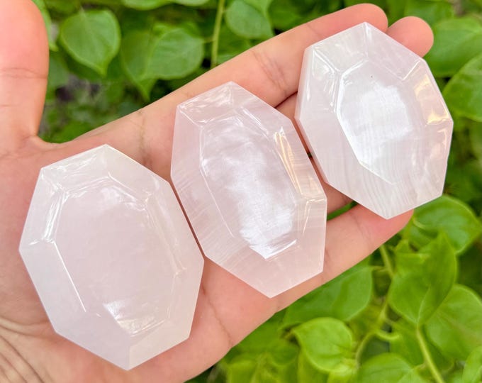 UV-Reactive Faceted Pink Calcite Palm Stone, Calcite Palm Stone, Pink Calcite Palm Stone, Calcite Pink Palm Stone, Mangano Calcite Palmstone