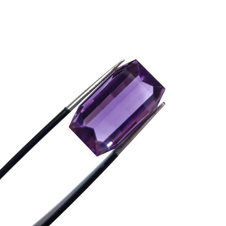 23 Carats Loop Clean Fancy Cut Amethyst