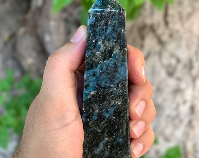 Amazing Quality Blue Color Apatite Tower ,Obelisk, Blue Apatite, Apatite Obelisk, Apatite Tower, Apatite Stone 318 Grams
