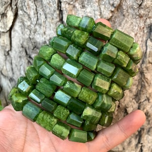 Pulsera de tremolita verde de primera calidad, pulseras de tremolita verde, pulseras de tremolita, tremolita verde, piedra de tremolita verde, tremolita