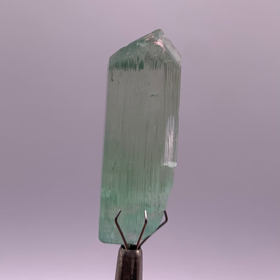 66 CT's Beautiful Natural Green Kunzite V Shape Crystal, Kunzite Crystal, Natural Kunzite Crystal, Kunzite, Green Kunzite Crystal, Kunzite