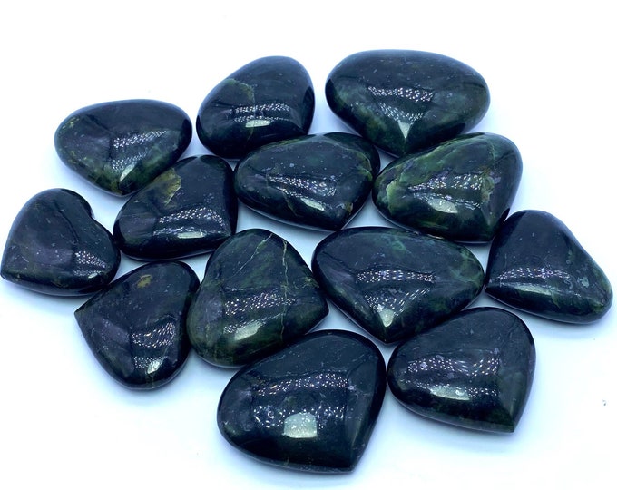 Green Color Serpentine Hearts, Serpentine Stone, Serpentine Hearts, Serpentine Heart Crystals, Serpentine, Serpentine Heart Stone, 550g