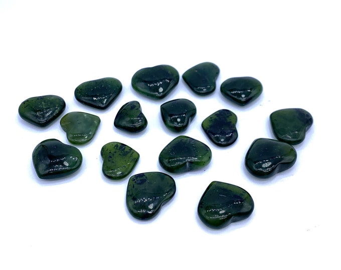 17 Pcs Amazing Quality Green Color Serpentine Hearts, Serpentine Stone, Serpentine Hearts, Serpentine Heart Crystals 60 Grams