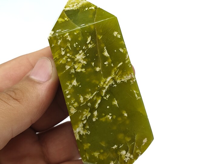 Amazing Quality Green Color Serpentine Tower, Serpentine Obelisk, Serpentine Tower, Obelisk, Green Serpentine Obelisk
