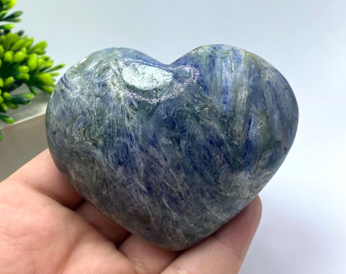 Kyanite Heart, Kyanite Stone Heart, Blue Kyanite, Kyanite Stone, Blue Kyanite Heart, Kyanite Gemstone, Kyanite Heart Stone, Kyanite 360g