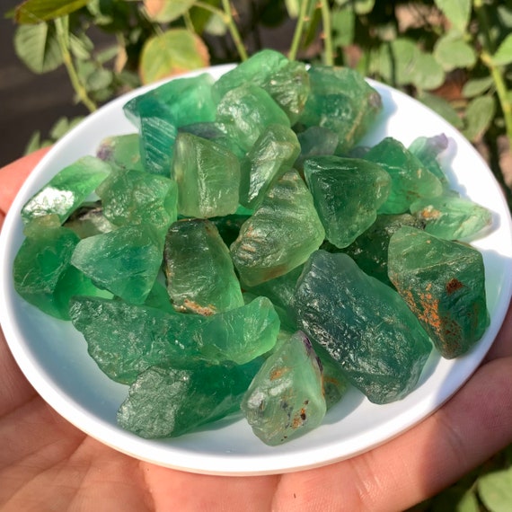 フローライト原石　アフガニスタン産 天然グリーンフローライト原石、アフガニスタン産（345g） - Etsy 日本