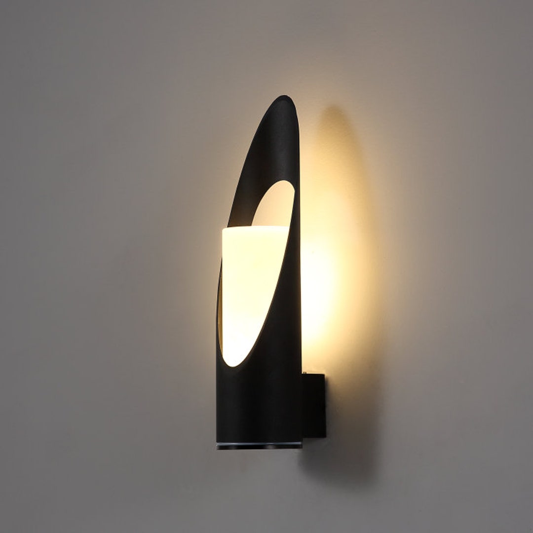 Contemporary exterior wall lights 2025