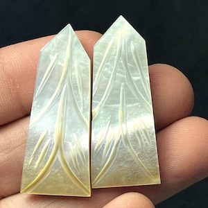 Natural MOTHER OF PEARL Fancy/Round For Earring Beautiful Carved Shell jewelry/Mop Shell Pair Gemstone Cabochon Earrings Jewelry Supplies
