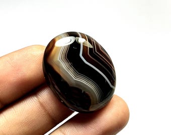 Ágata preta natural com faixas/Ágata com faixas oval/cabochão em formato de pera para design exclusivo/Ágata com faixas em formato de cabochão/Ágata para design exclusivo/Ágata para joias