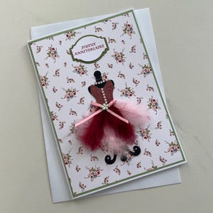 Carte Anniversaire, Carte pour femme ou fille, Carte avec plumes, Carte Princesse, Carte Couture, Carte Robe, Carte de vœux
