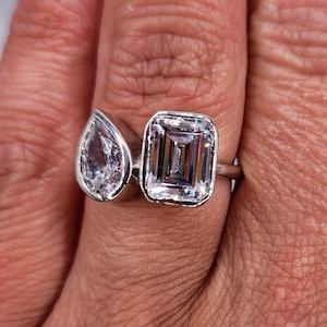 Toi et Moi Cubic Zirconia Ring - Size 7 image 1