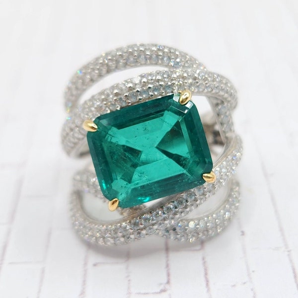 EXQUISITE!!! Emerald Simulant and CZ ring in Yellow Gold over Sterling Silver, Stamped 925