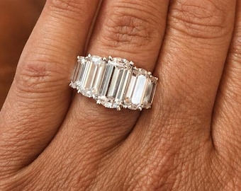 9ctw Elongated Emerald-Cut 5-Stone CZ Ring - Size 7
