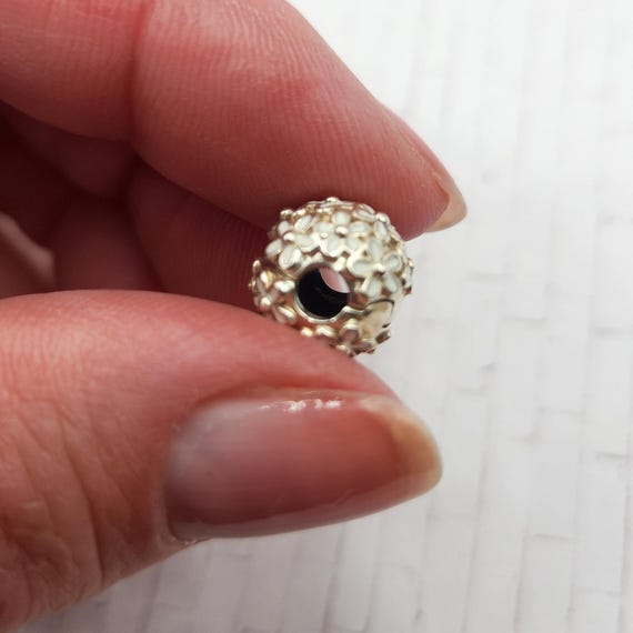 Pandora Enamel White Daisy Clip Charm - image 6