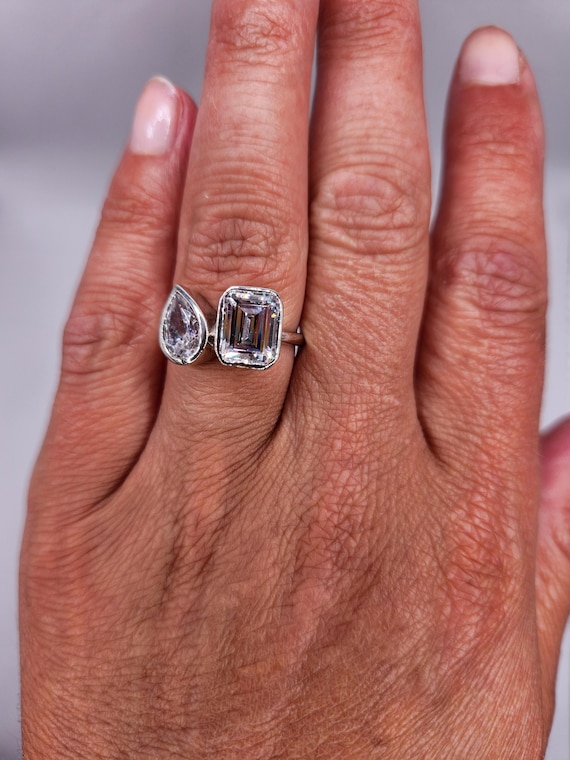 Toi et Moi Cubic Zirconia Ring - Size 7