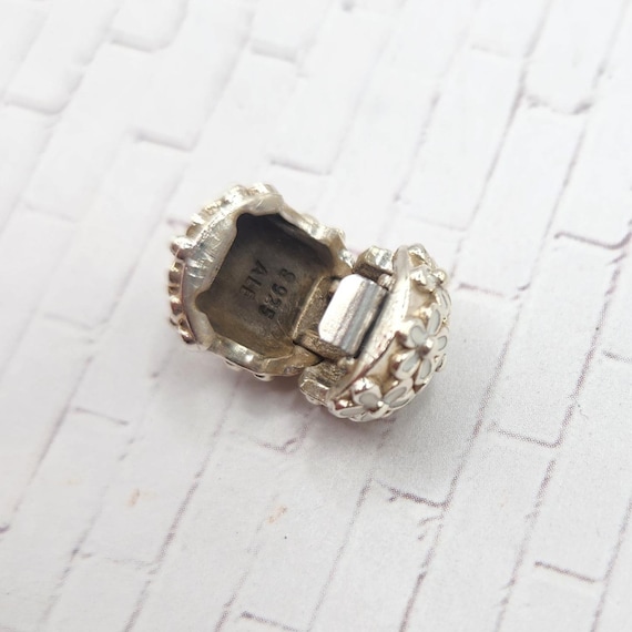 Pandora Enamel White Daisy Clip Charm - image 4
