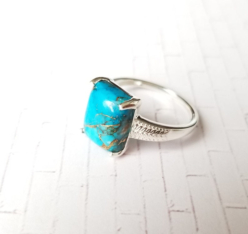MATRIX Turquoise Solitaire Ring in Sterling Silver Size 7