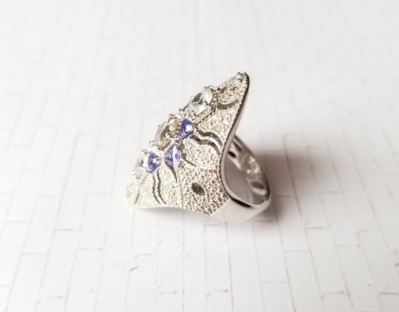 EDWARDIAN-STYLE Tanzanite and White Zircon Ring i… - image 3