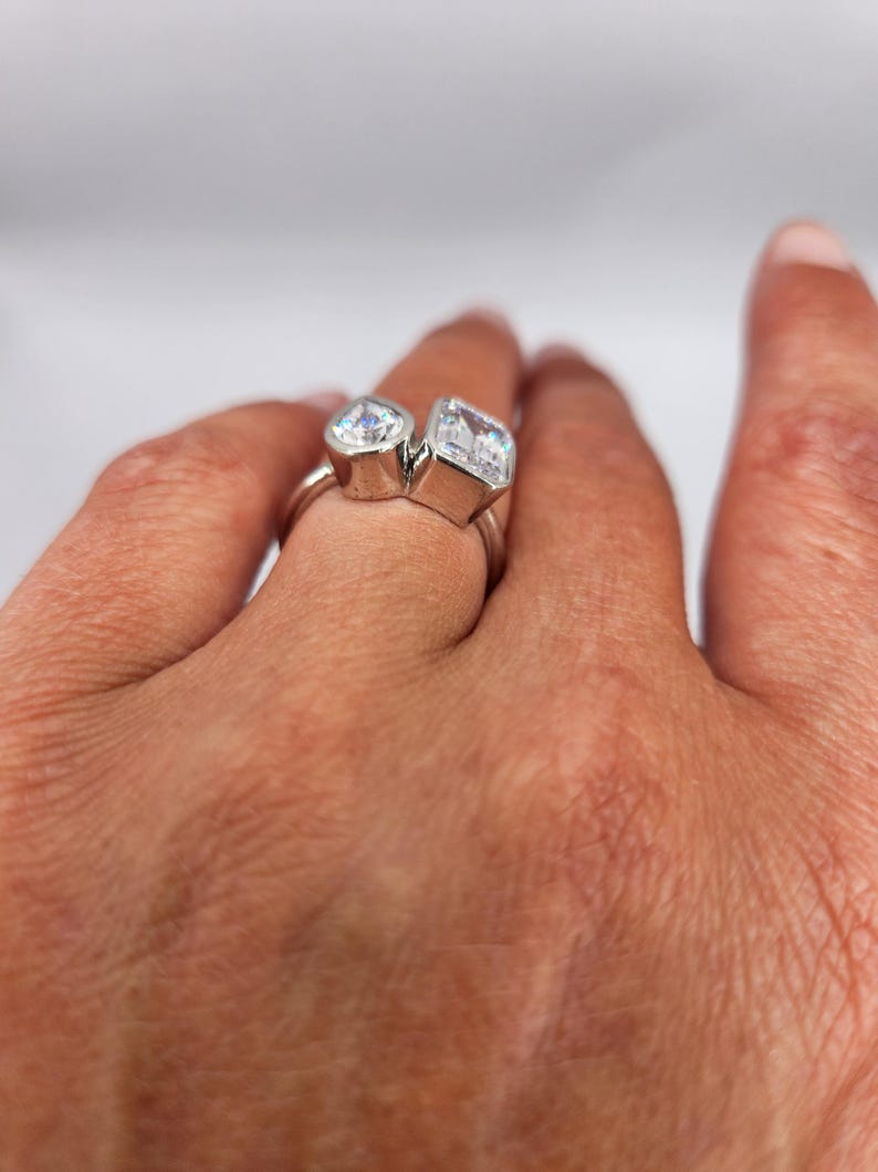 Toi et Moi Cubic Zirconia Ring - Size 7 image 9