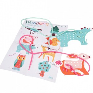 Stitching set woodland animals. Learn to stitch cardboard kit for kids. Craft kit. Great gift. Kids crafts. Threading. Sewing. Hobby. bild 5