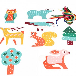 Stitching set woodland animals. Learn to stitch cardboard kit for kids. Craft kit. Great gift. Kids crafts. Threading. Sewing. Hobby. bild 6