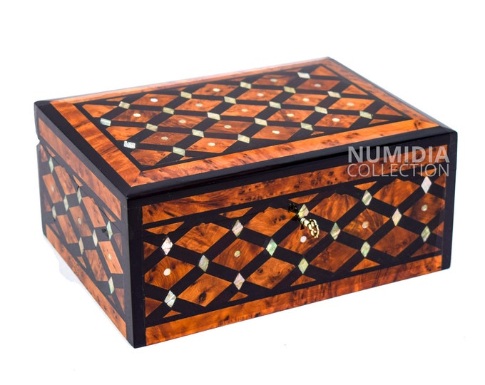 Luxury Wooden Jewelry Box / Handmade Mosaic Inlaid with Mother of Pearl / Marquetry - Ornaments Storage Box
