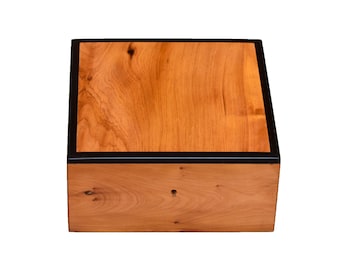 Caja de fotos grabada, caja de recuerdos de madera, caja grande personalizada para tarjetas de bebé, caja de boda, caja de fotos de madera nudosa (única en su tipo)