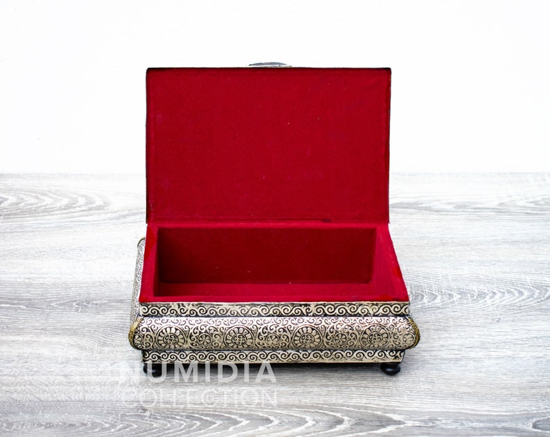 Home Decor Box Jewelry Storage box Metal Jewelry Box Vintage Jewelry Box Trinket Box Vintage Metal Box decorative Jewelry Box