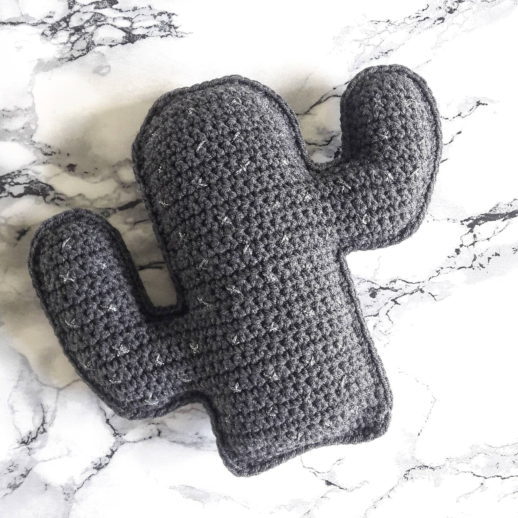 Cactus en Crochet Très Tendance - à Utiliser Comme Doudou ou Décoration Chambre Enfant Mini Coussin 