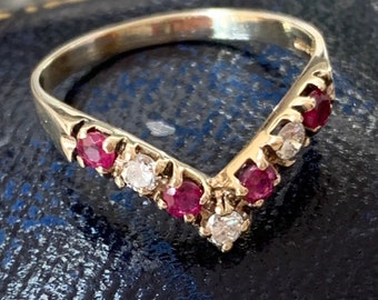 Vintage Ruby Diamond 18ct Gold Ring: 1979 London Hallmarks, Size UK M