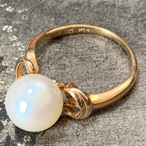 Akoya pearls are a type of saltwater pearl primarily produced by the Akoya oyster, Pinctada fucata martensii, which is native to the waters of Japan and other parts of Southeast Asia.