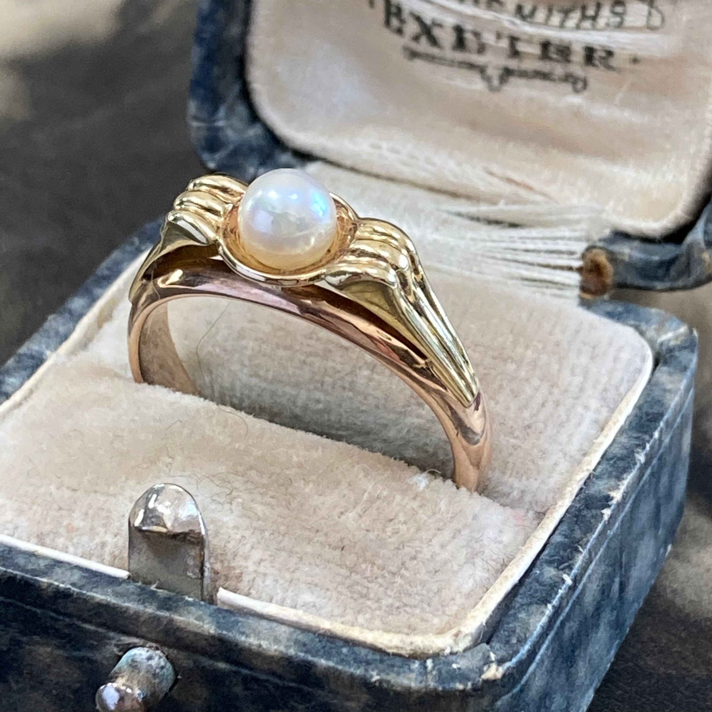 Unique Vintage Pearl Gold Ring. Designed With Odeon Style Reeded Shoulders To A Heavy Plain D Shaped Rose Band