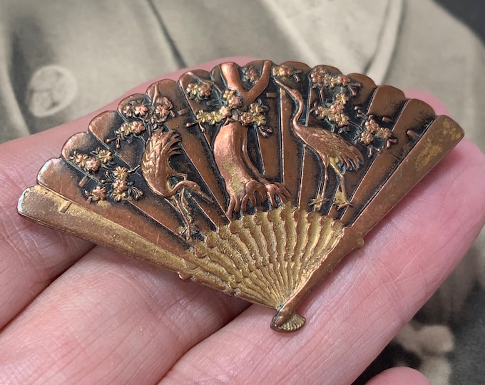 Shakudo Fan Brooch. Antique Japanese Brooch Pin. Beautiful and unique Japanese Meiji period brooch
