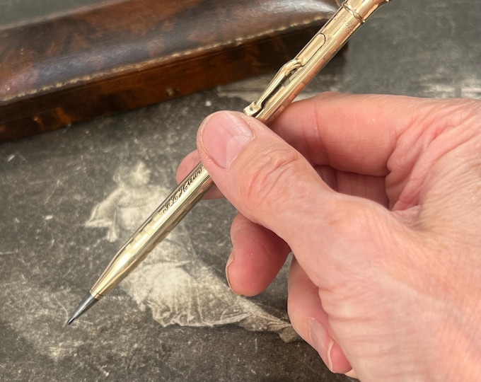 Vintage 1930s Wahl Eversharp Gold Filled Propelling Pencil – Engraved Chevron Pattern