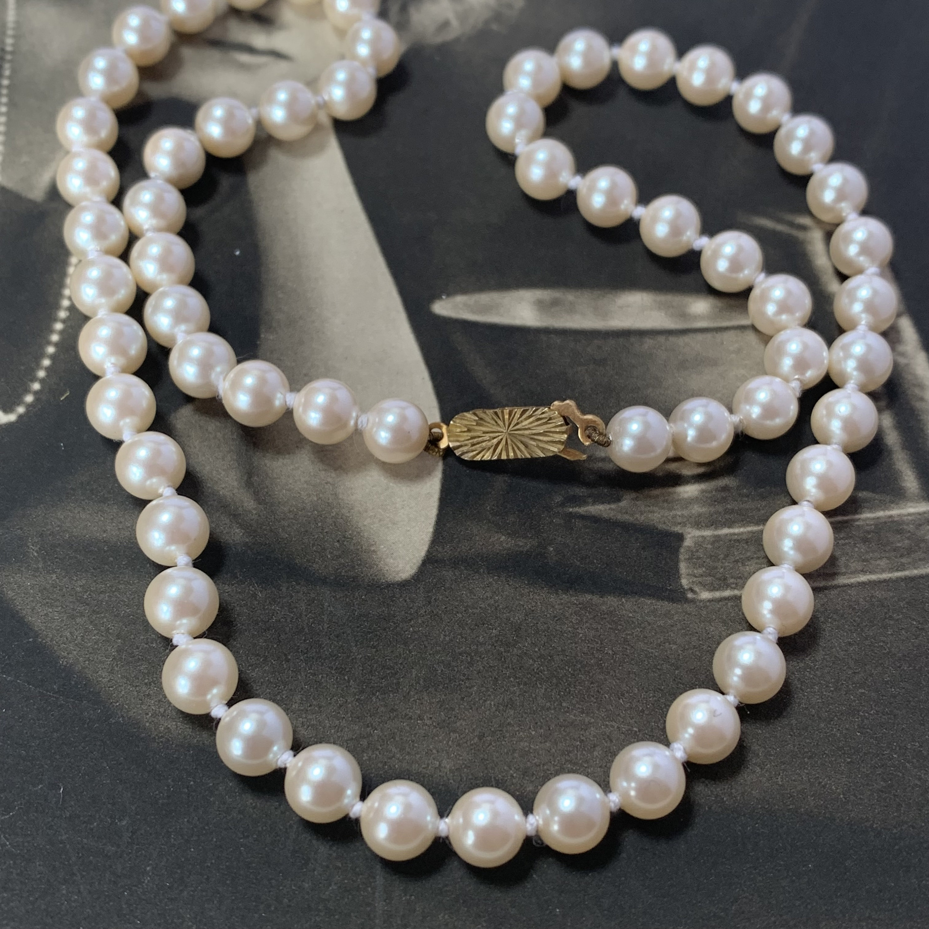 Pearl Necklace 9Ct Gold Clasp Vintage Simulated 18 Inch Pearl Strand