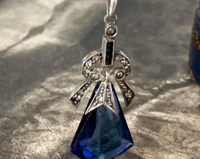 Art Deco Silver Paste Sapphire Pendant Necklace 20 inch silver chain
