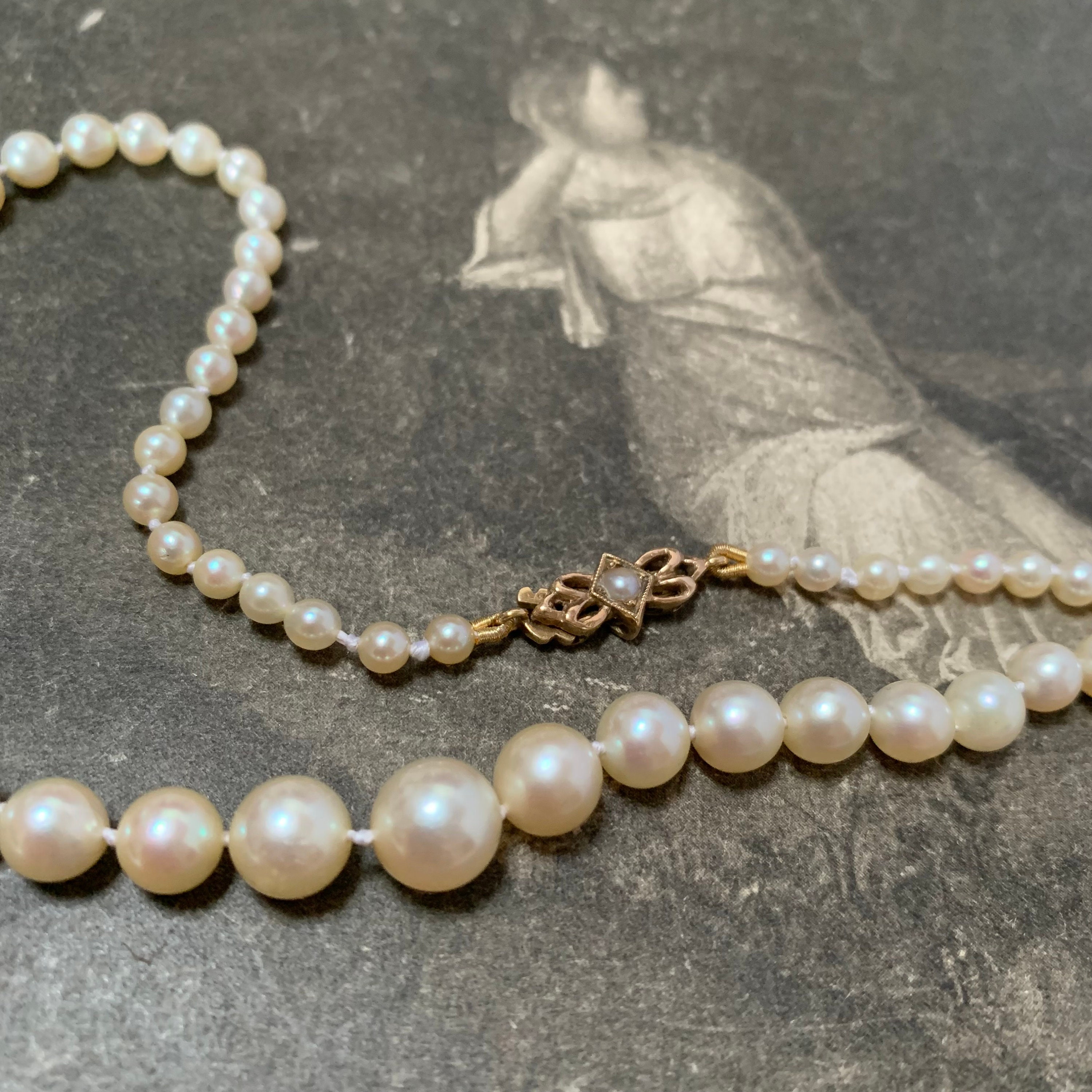 Vintage Graduated Pearl Necklace With 9Ct Gold Set Clasp & Full English Hallmark. Wonderful Bridal Jewellery