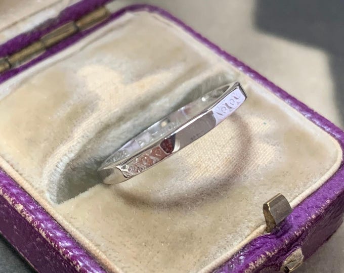 Antique Platinum Ring. 2mm wide band with engraved flowers. Ring size J. Wedding band 2.6 grams