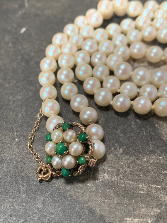 Mid century matinee pearl neckace with a beautifu… - image 7