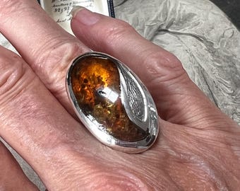 Vintage silver Baltic Amber Statement Ring Circa 1970s Ring size O, size 7 US 12.1 grams sterling silver